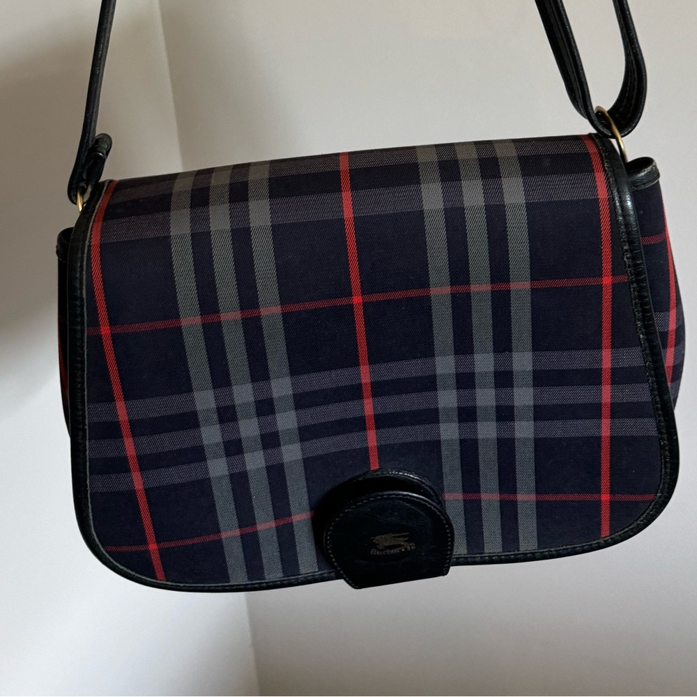 Vintage Burberry Shoulder Bag Navy Leather Trim Nova Check Flap Fold Over